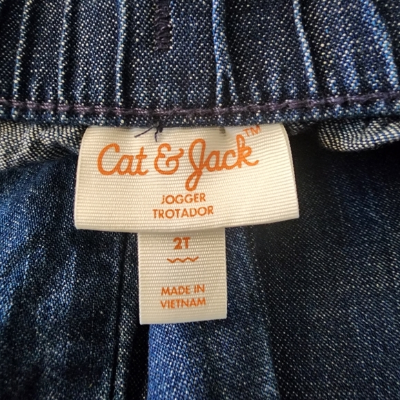 Lot of 2 - Girls Cat & Jack Sweatshirt and Denim Pants - Picture 3 of 4